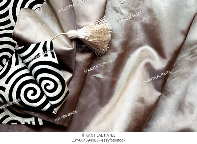 Twirl pattern tassle champagn silk texture