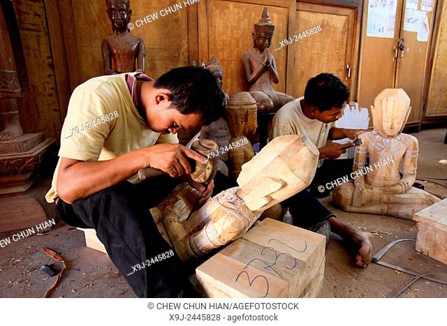 Artisans during the artistic craftsmanship at Artisans d'Angkor in Siem Reap, Cambodia