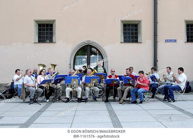 Bavarian band in local costume on the town hall square, Passau, Bavaria, Germany, Europe
