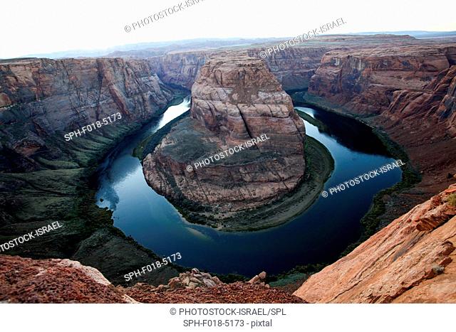 Elevated view of Horseshoe Bend on the Colorado River, Arizona, USA