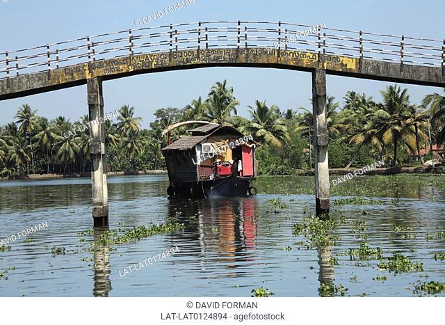 Kettuvallam are a distinctive kind of large boat found in the waters around Cochin. There are still working boats on the waterway, on which people also live