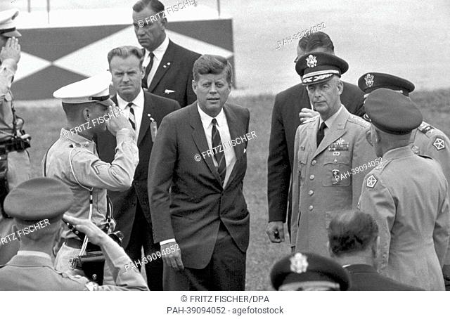 US president John F. Kennedy at military air base Langendiebach near Hanau on 25 June 1963. - Langendiebach/Hessen/Germany