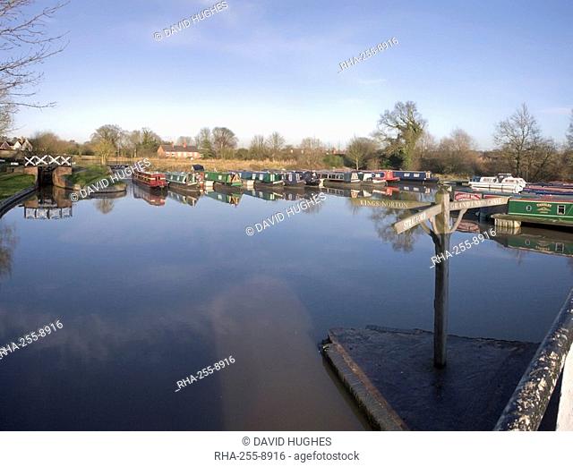 Lapworth flight of locks, Stratford-upon-Avon Canal, Warwickshire, England, United Kingdom, Europe