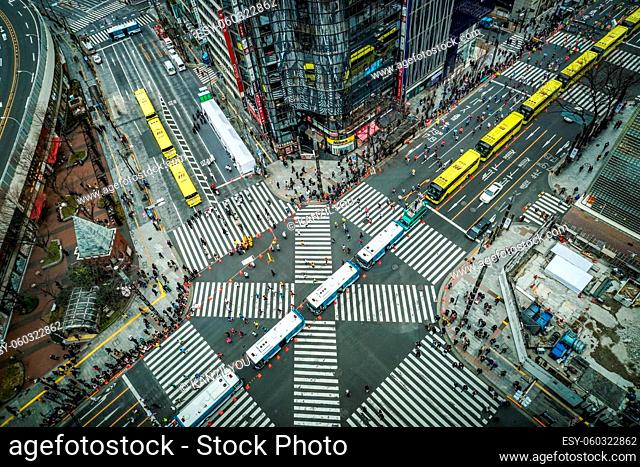 Marathon and Sukiyabashi intersection. Shooting Location: Tokyo metropolitan area