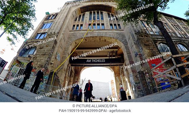 19 November 2019, Berlin: Security guards are standing at the former entrance of the former Tacheles cultural centre. The plans for future use were presented...