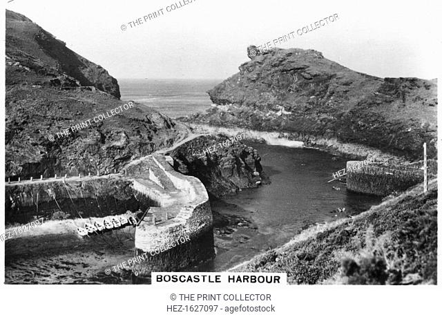Boscastle Harbour, Cornwall, 1937. Site of dramatic floods in 2004. Sights of Britain, third series of 48 cigarette cards, issued with Senior Service