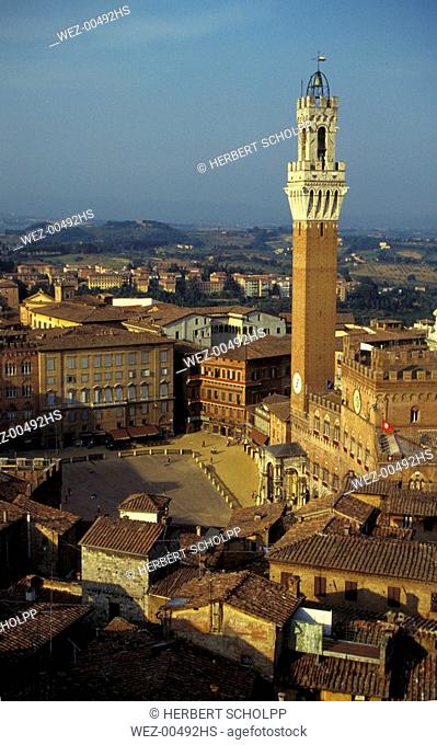 Torre del Mangia, Siena, Tuscany, Italy