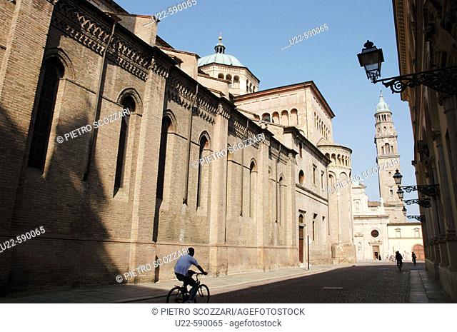 Cathedral and San Giovanni Evangelista church, Parma. Emilia-Romagna, Italy