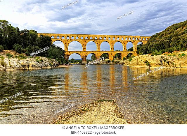 The Pont du Gard Roman aqueduct, over the Gardon River, Languedoc-Roussillon, South of France