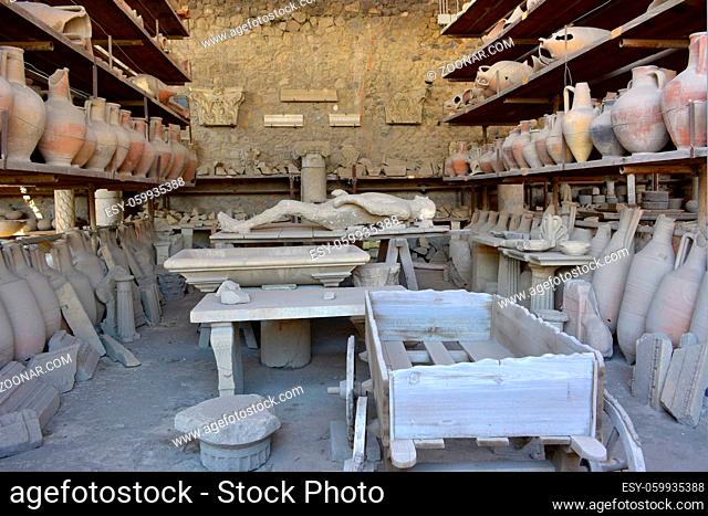 Italien, Italia, Pompei Gefäße, Amphoren usw. Ausgrabungen, scavi archeologici di Pompei