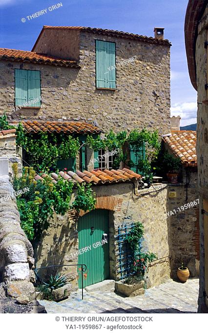 Typical old catalan houses, Eus, Eastern Pyrenees, Languedoc-Roussillon, France