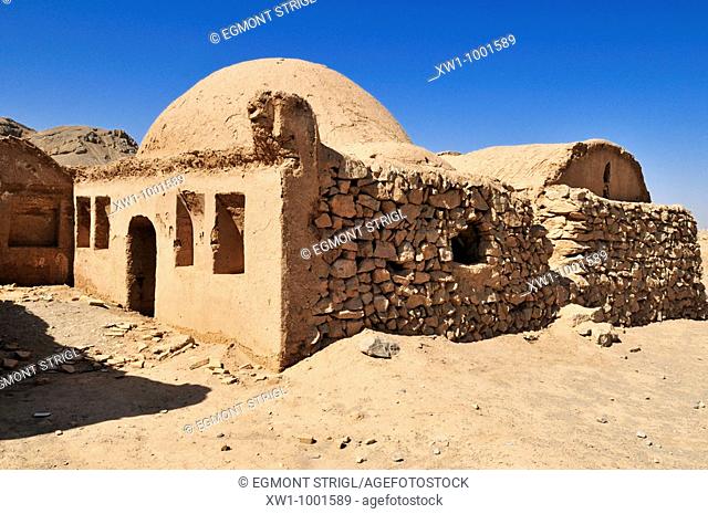 ceremonial buildings at the Tower of Silence, zoroastrian burial ground, Zoroastrianism, Mazdanism, Yazd, Persia, Iran, Asia