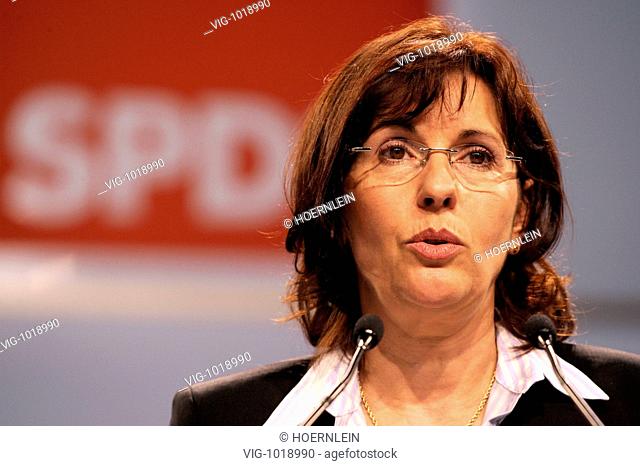 GERMANY, ROTENBURG AN DER FULDA, 04.10.2008, Andrea YPSILANTI, (SPD), regional chairmen and leader of the parliamentary group as well as leading candidate of...