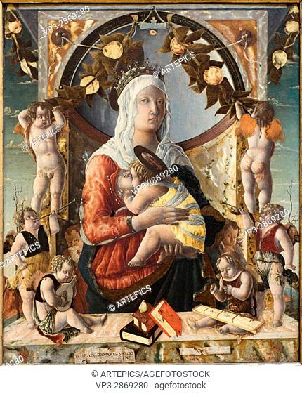 Marco d'Antonio di Ruggero aka Lo Zoppo . La Vierge et l'Enfant entourés de huit anges - The Virgin and Child surrounded by eight angels. 1455