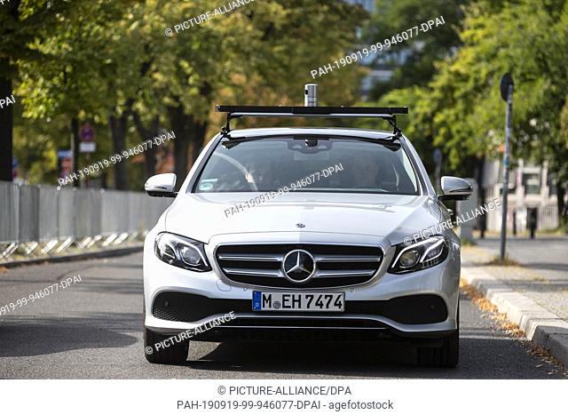 19 September 2019, Berlin: During an event to open a test field for automated and networked driving in Berlin, an autonomous vehicle drives on a separate course...