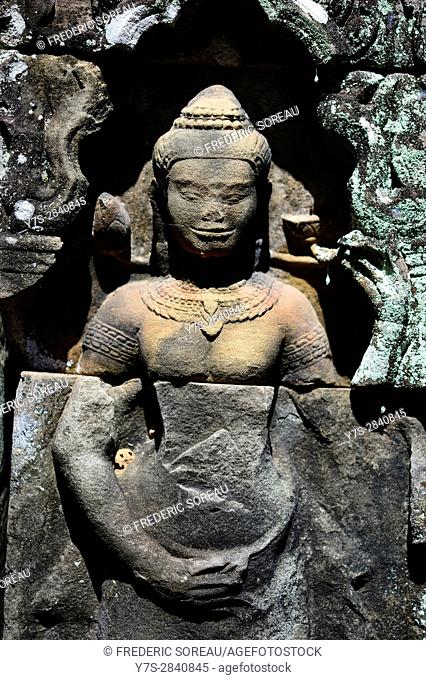 Female devata wall carving, Banteay Kdei temple in the Angkor area near Siem Reap, Cambodia, Indochina, Southeast Asia, Asia