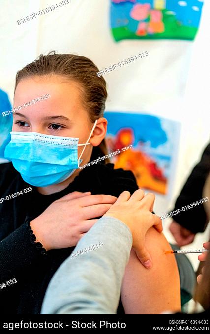 Vaccination of 5-11 year olds and rapid serological test in a vaccination center in the Val de Marne