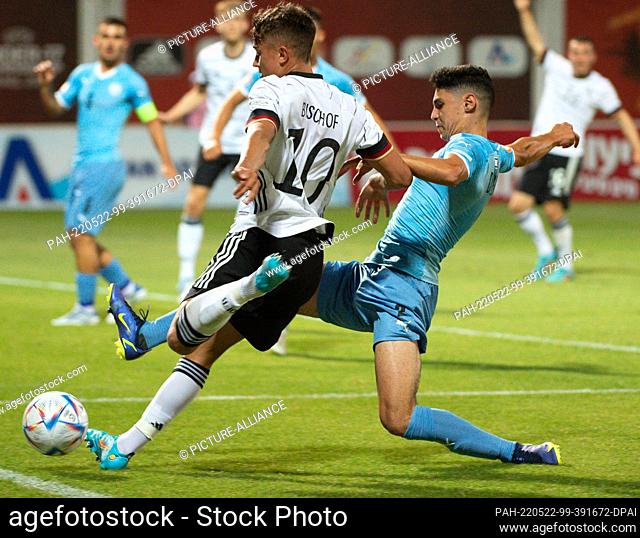 22 May 2022, Israel, -: Soccer, U17 Juniors: European Championship, Israel- Germany, Preliminary Round, Group A..Lod, Israel - Tom Bischof of Germany in action...
