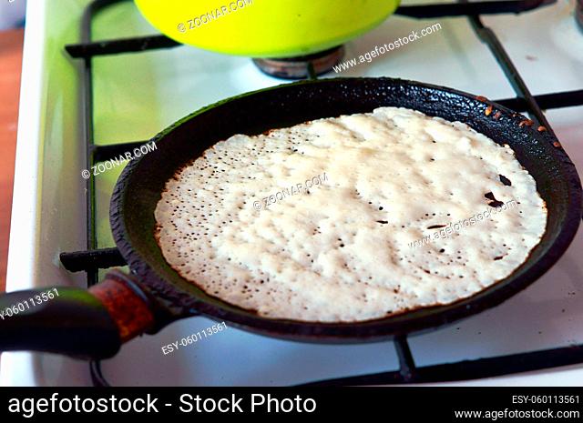 pancakes on Shrove Tuesday, pancake maker pan