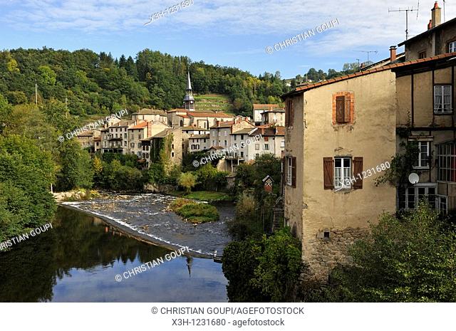 village of Olliergues on the Dore river, Livradois-Forez Regional Nature Park, Puy-de Dome department, Auvergne region, France, Europe