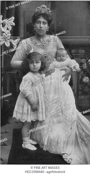Princess Victoria Melita of Saxe-Coburg and Gotha with her daughters Maria and Kira