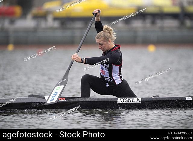 Annika LOSKE (KC Potsdam) women's canoe C1, action, the finals 2021 in the disciplines canoe, SUP, canoe polo from June 3rd to June 6th, 2021 in Duisburg