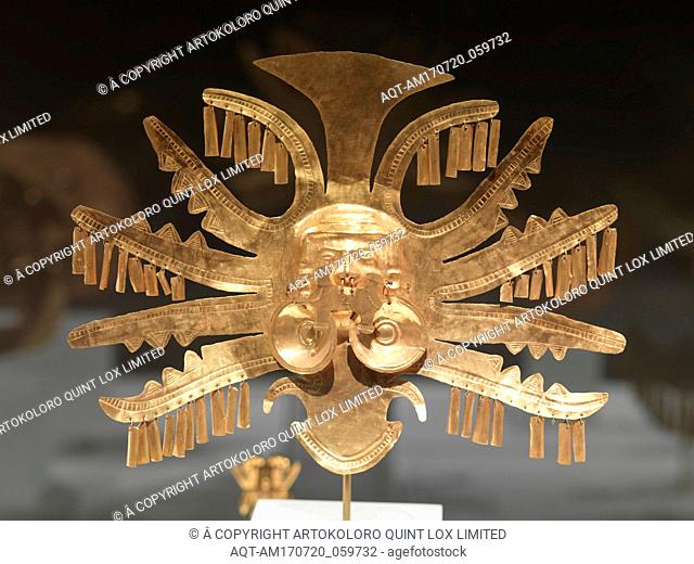 Headdress Ornament, 1stâ€“7th century, Colombia, Calima (Yotoco), Gold, H. 8 5/8 in. (21.9 cm), Metal-Ornaments, Five lateral rays project out from either side...