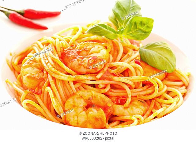 Spaghetti Diablo with chili and prawns