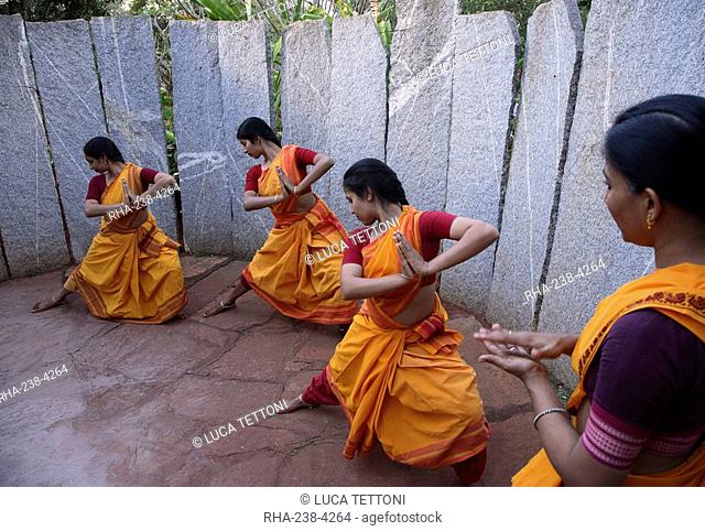 Body conditioning exercise for dancers at Nrityagram, Bangalore, Karnataka, India, Asia