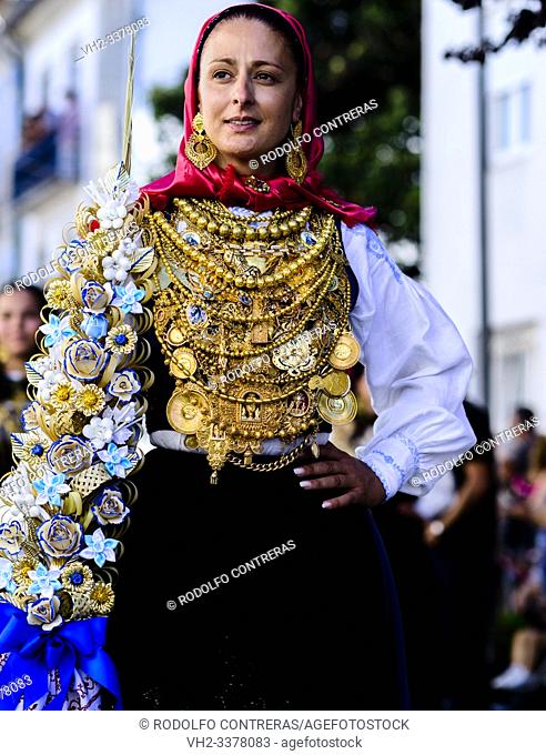 Desfile da Mordomia (Mordomia street parade) in honor of Our Lady of Sorrows (Viana do Castelo)