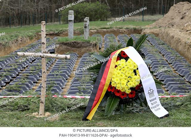 11 April 2019, Poland, Stare Czarnowo: On the war graves Stare Czarnowo (Neumark) 30 kilometers southeast of Stettin in Poland everything is prepared for a...