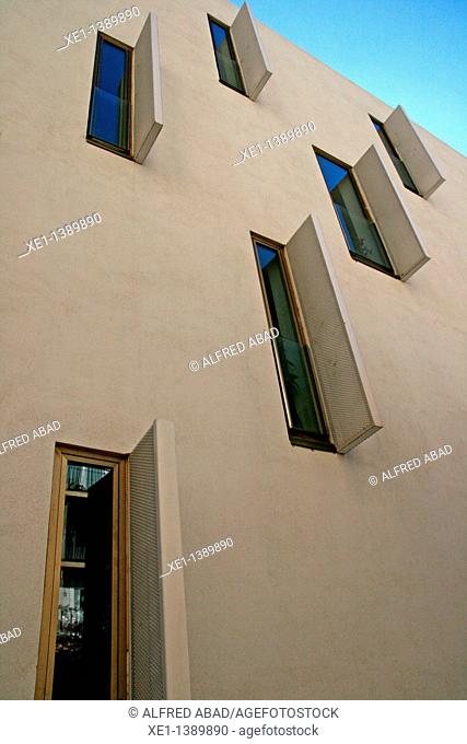 Can Travi apartments, 2009, architect: Sergi Serrat, Barcelona, Catalonia, Spain