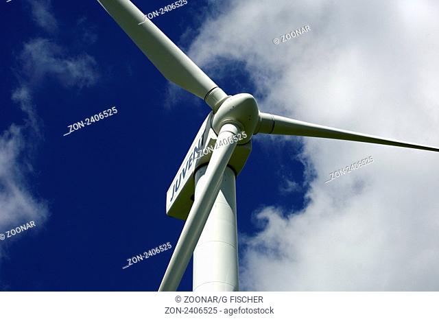Juvent Windrad im Windpark Mont Crosin, Jura, Schweiz / Juvent wind turbine in the Mont Crosin wind farm, canton of Jura, Switzerland
