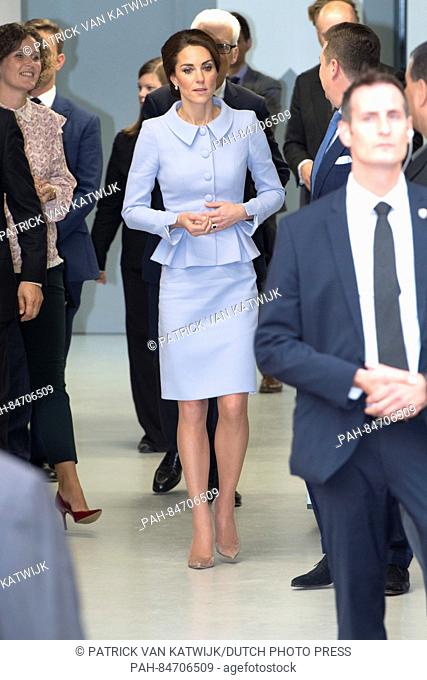 Catherine Duchess of Cambridge visits the Mauritshuis in The Hague, The Netherlands, 11 October 2016 Photo: Patrick van Katwijk / NETHERLANDS OUT POINT DE VUE...