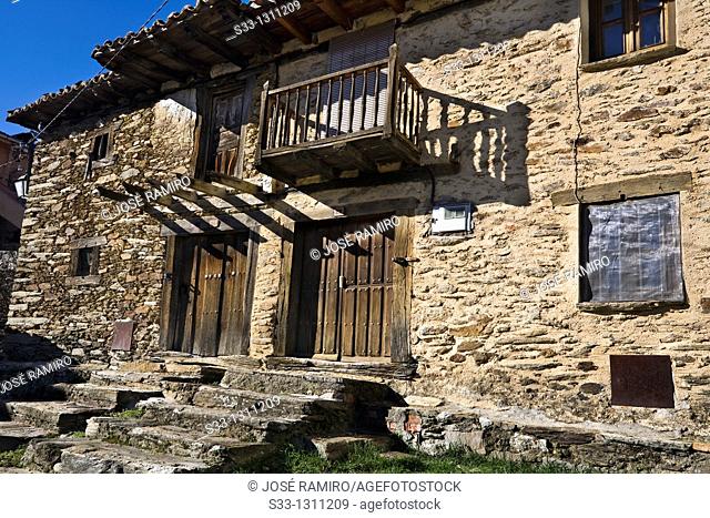 Rural house in La Hiruela Madrid Spain