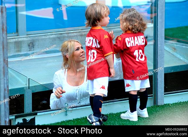 Italian showgirl Ilary Blasi with her children Cristian and Chanel at the Stadio Olimpico during the last league match. Rome (Italy), May 31st, 2009