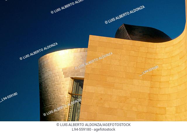 Sunset at Guggenheim Museum, by Frank O. Gehry. Bilbao. Spain