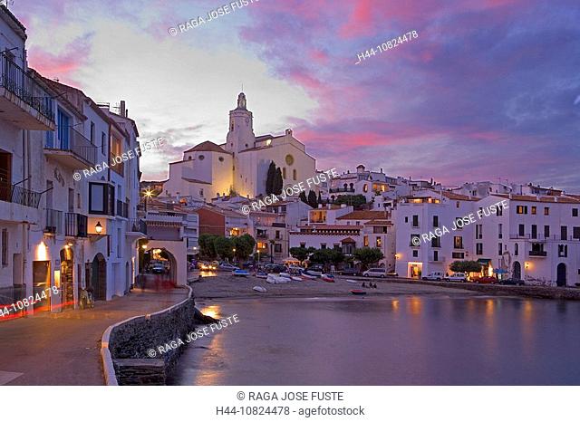 Spain, Europe, Catalonia, province Girona, Costa Brava, Cadaques, fishing village, at night, night, sea, Mediterranean