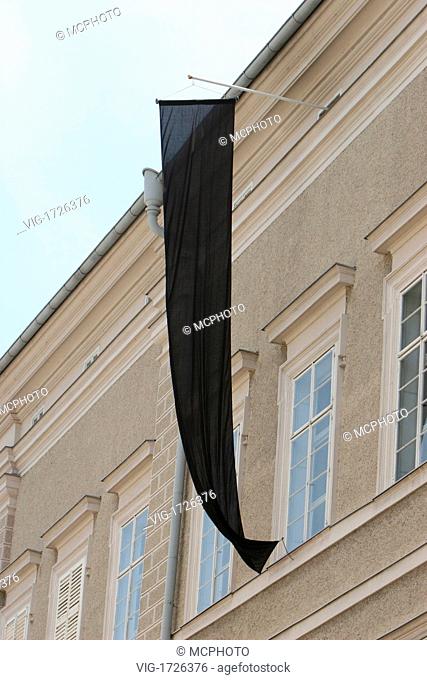 black banner - 01/01/2009