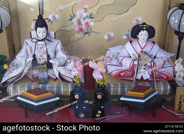 Japan, Tokyo, dolls, puppets, dairi-bina, emperor, empress,