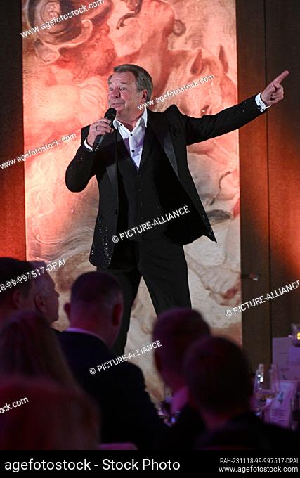 18 November 2023, Bavaria, Munich: Patrick Lindner, singer, performs at the charity dinner ""Together for Children"" at the ""Kempinski Vier Jahreszeiten""...