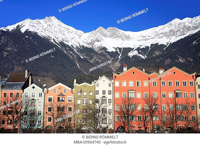 Austria, Tyrol, Innsbruck, row of houses, Karwendel, city, city, Alps, mountains, mountains, summit, snow, snow-covered, houses, buildings, residences, facades