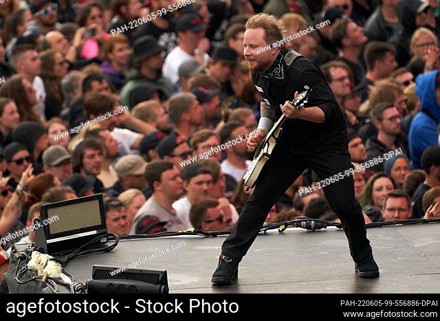 05 June 2022, Rhineland-Palatinate, Nürburg: Zach Myers, lead guitarist of the American rock band Shinedown, performs on the main stage of the open-air rock...