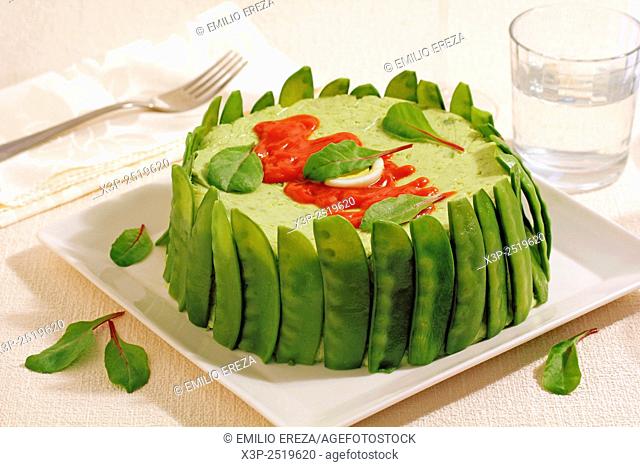 Timbale with mangetout peas