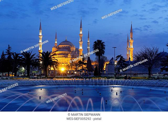 Turkey, Istanbul, Blue Mosque at dusk, Fountain in the park