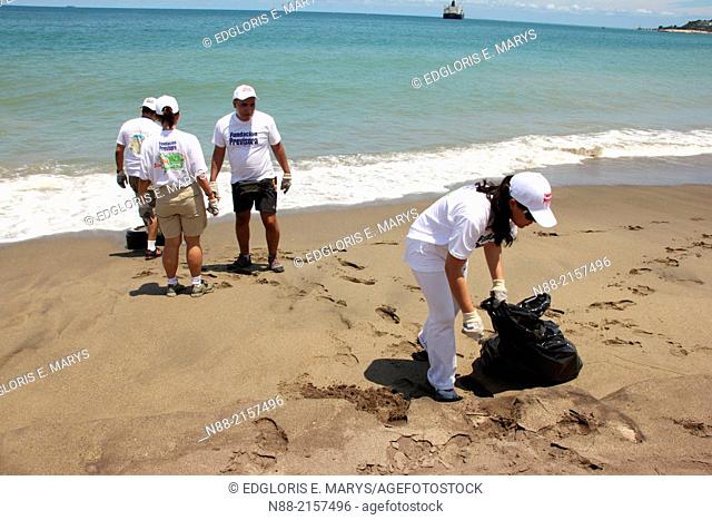 Coastal cleanup day Venezuela