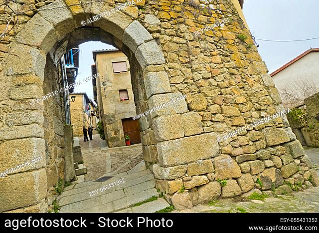 Nuestra Señora de la Cuesta Door, Village Door, City Wall, Medieval Town, Miranda del Castañar, Salamanca, Castilla y León, Spain, Europe