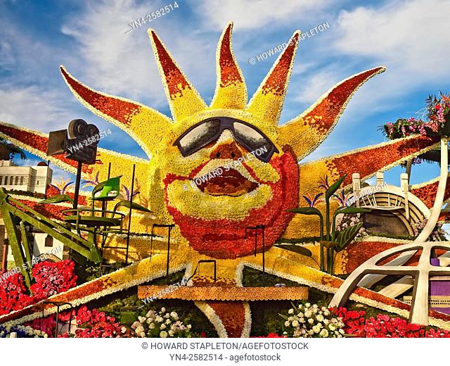 Portion of a 2016 Rose Parade float showing a sunburst and various other Los Angeles attractions presented by the city of Los Angeles