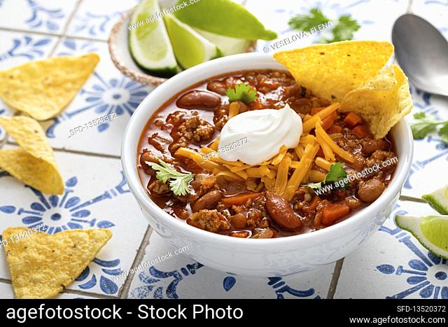 Traditional chilli with meat, vegetables and red beans