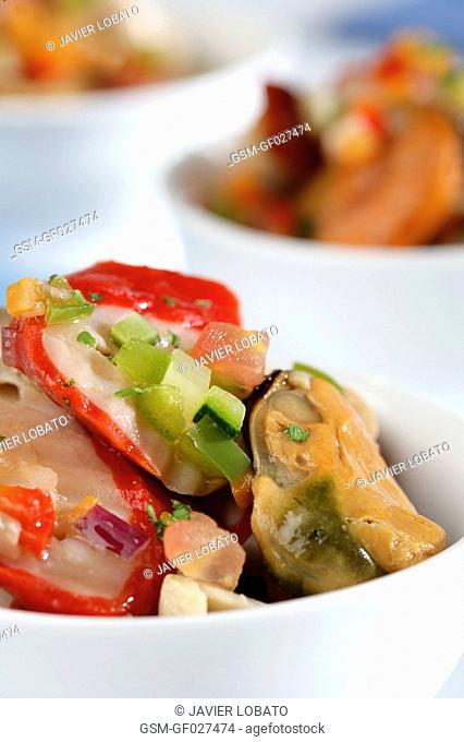 Surimi and mussels salad